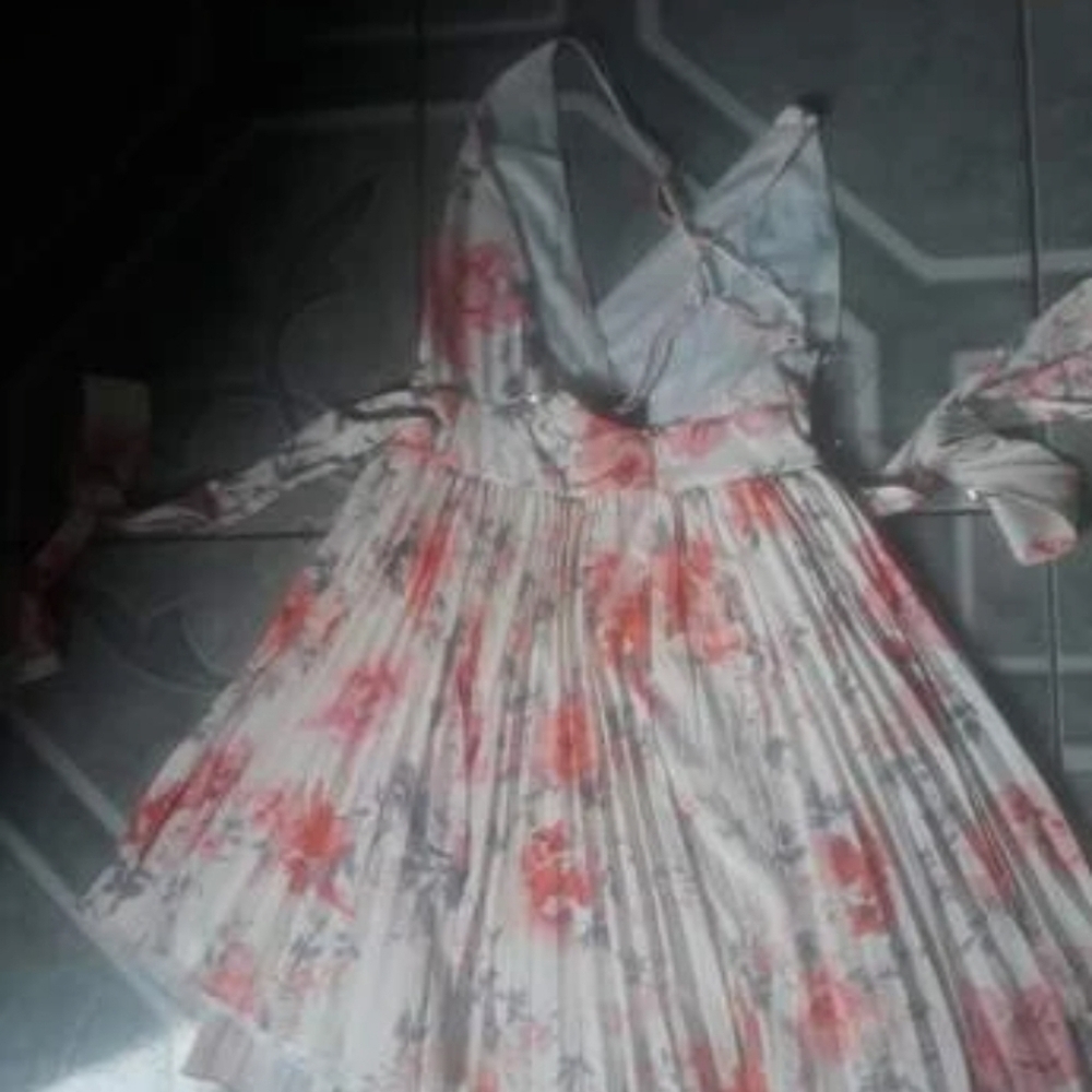 HIGH FASHION DRESS - Picture 10 of 12